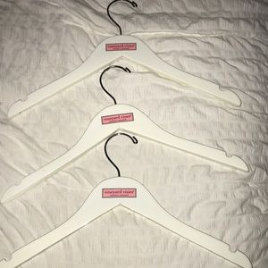 set of 3 vineyard vines hangers